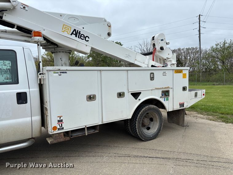image for item FC5601 2016 Ford F550 Super Duty XL bucket truck