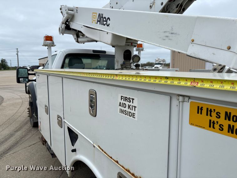 image for item FC5601 2016 Ford F550 Super Duty XL bucket truck