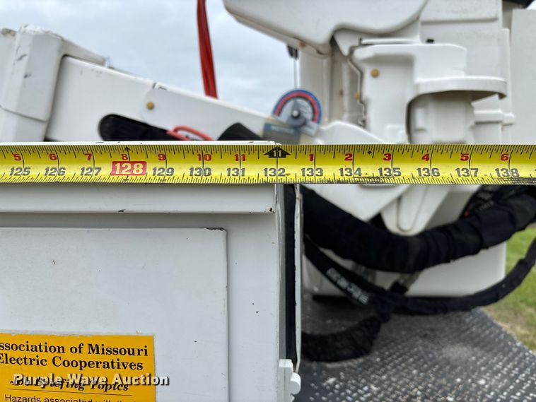 image for item FC5601 2016 Ford F550 Super Duty XL bucket truck