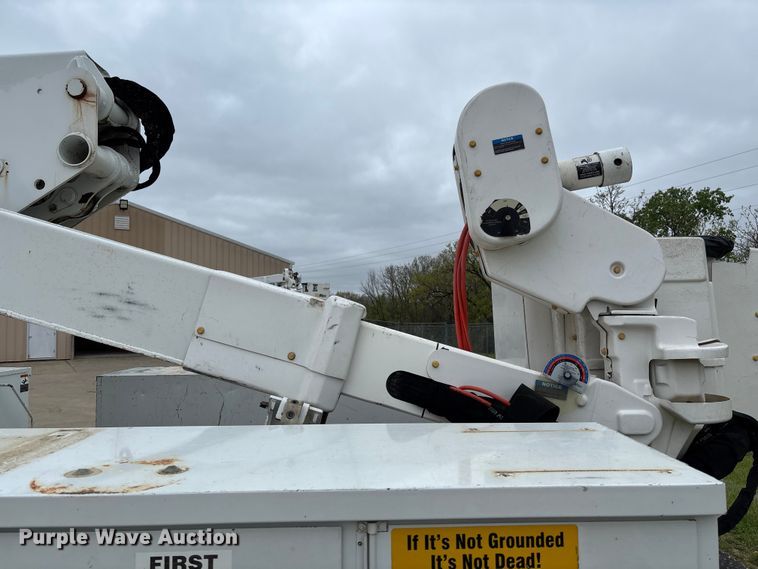 image for item FC5601 2016 Ford F550 Super Duty XL bucket truck