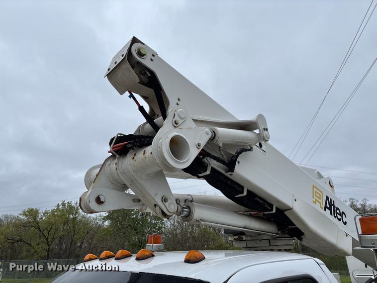 image for item FC5601 2016 Ford F550 Super Duty XL bucket truck
