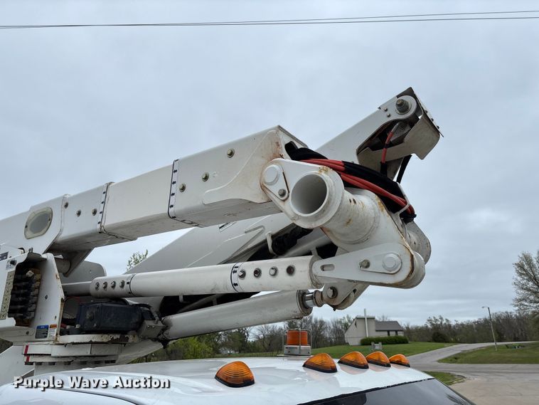 image for item FC5601 2016 Ford F550 Super Duty XL bucket truck