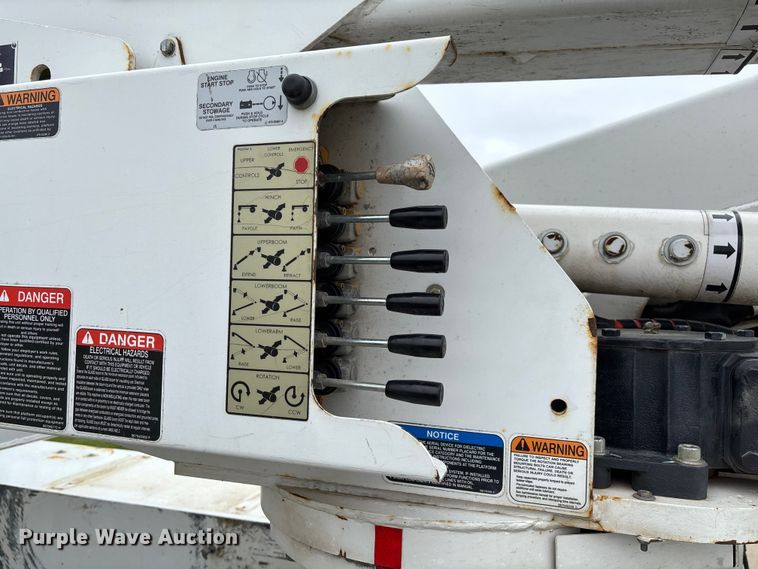 image for item FC5601 2016 Ford F550 Super Duty XL bucket truck