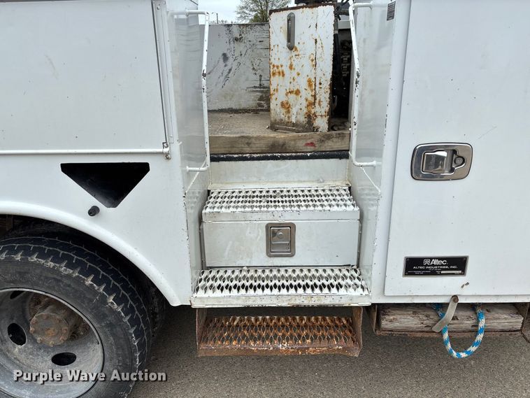 image for item FC5601 2016 Ford F550 Super Duty XL bucket truck