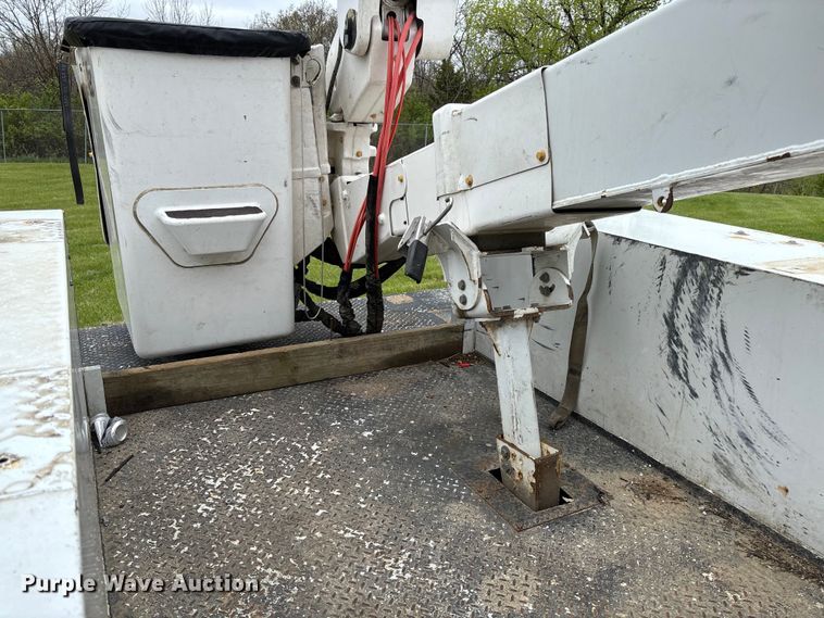image for item FC5601 2016 Ford F550 Super Duty XL bucket truck