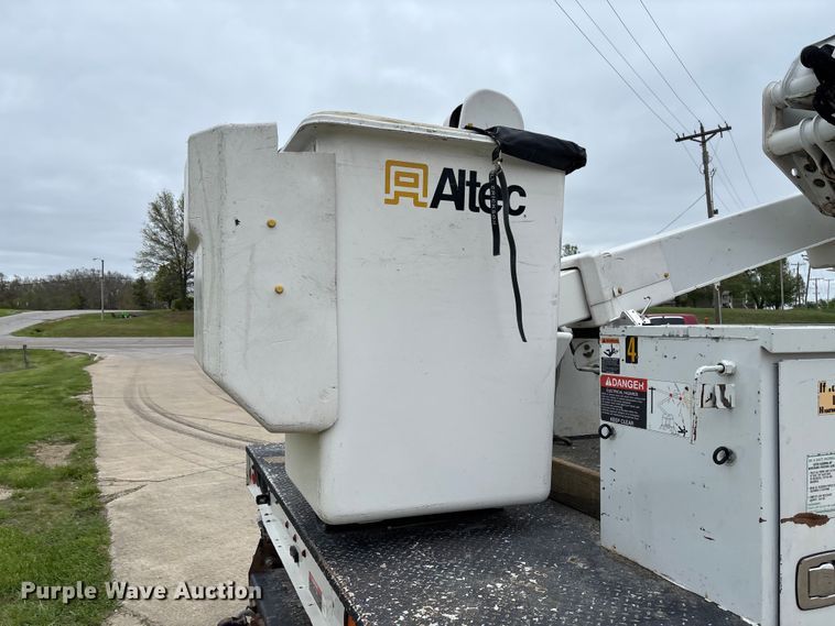 image for item FC5601 2016 Ford F550 Super Duty XL bucket truck