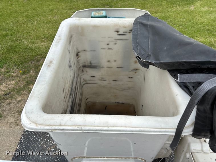 image for item FC5601 2016 Ford F550 Super Duty XL bucket truck