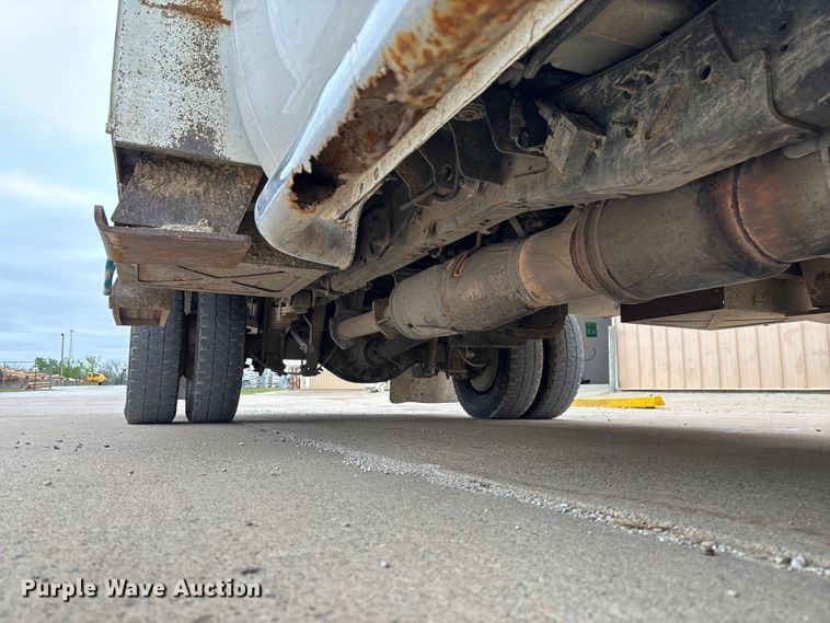 image for item FC5601 2016 Ford F550 Super Duty XL bucket truck