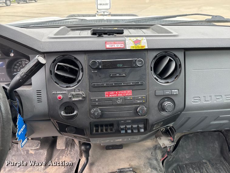 image for item FC5601 2016 Ford F550 Super Duty XL bucket truck