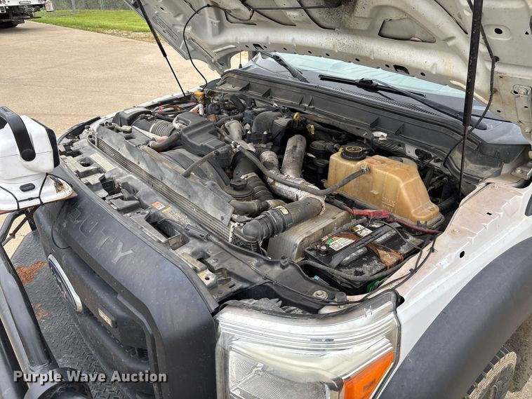 image for item FC5601 2016 Ford F550 Super Duty XL bucket truck