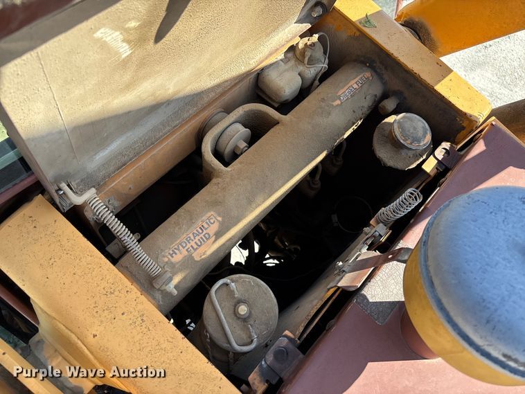 image for item FC5713 1994 Case 580 Super K Backhoe