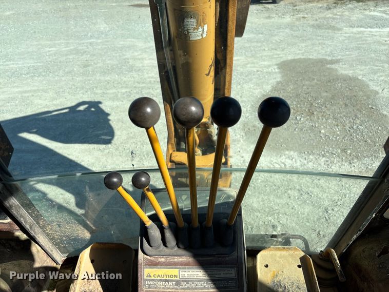 image for item FC5713 1994 Case 580 Super K Backhoe