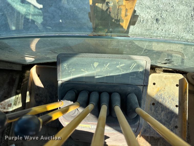 image for item FC5713 1994 Case 580 Super K Backhoe
