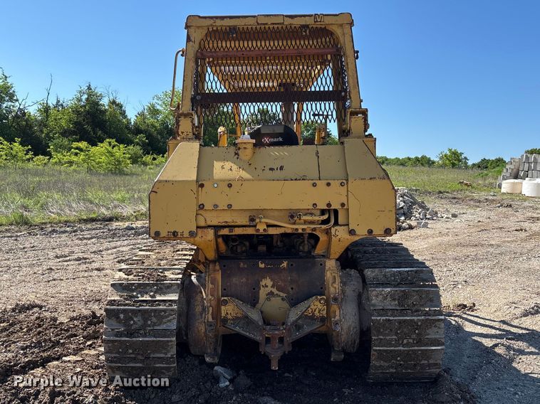 image for item FC5714 1989 Komatsu D53A-17 dozer