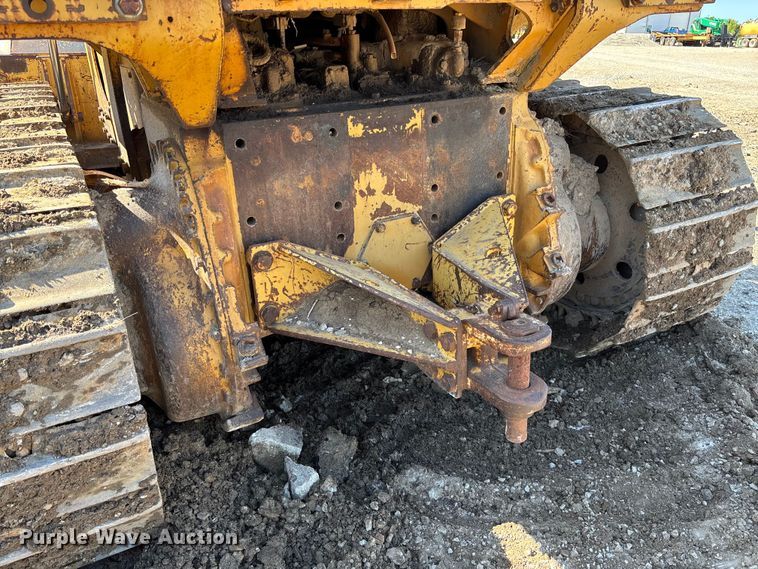 image for item FC5714 1989 Komatsu D53A-17 dozer