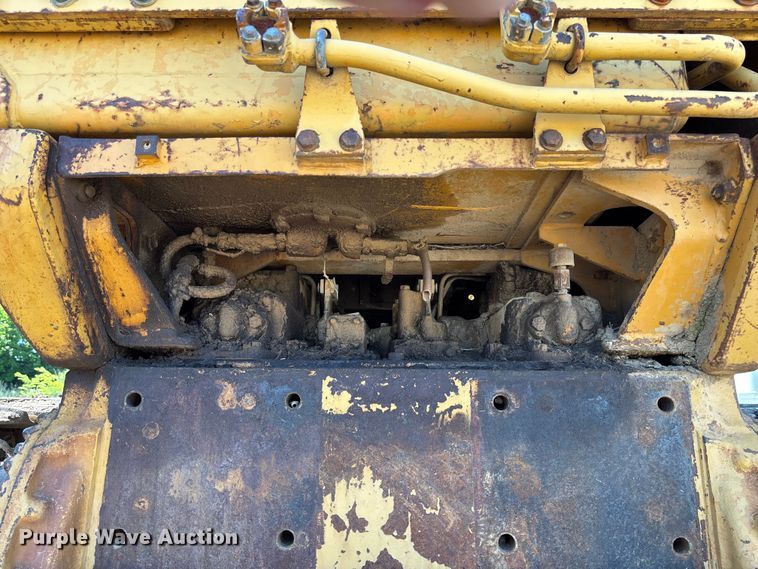 image for item FC5714 1989 Komatsu D53A-17 dozer