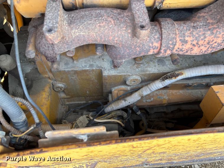 image for item FC5714 1989 Komatsu D53A-17 dozer
