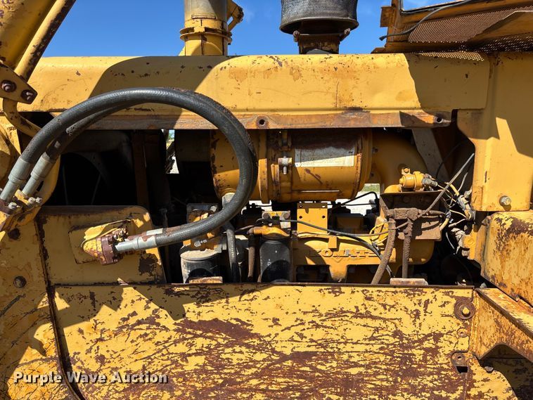 image for item FC5714 1989 Komatsu D53A-17 dozer