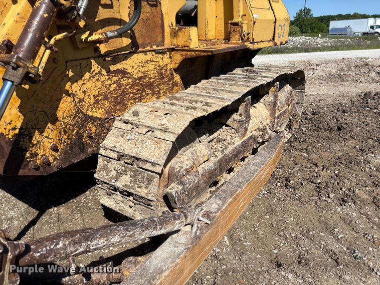 image for item FC5714 1989 Komatsu D53A-17 dozer