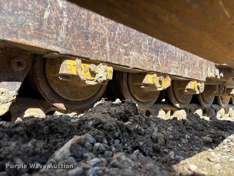 image for item FC5714 1989 Komatsu D53A-17 dozer