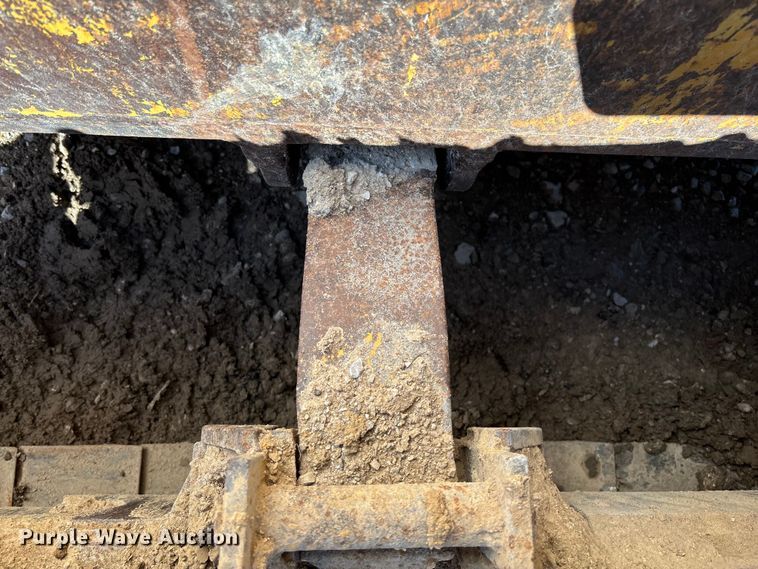 image for item FC5714 1989 Komatsu D53A-17 dozer
