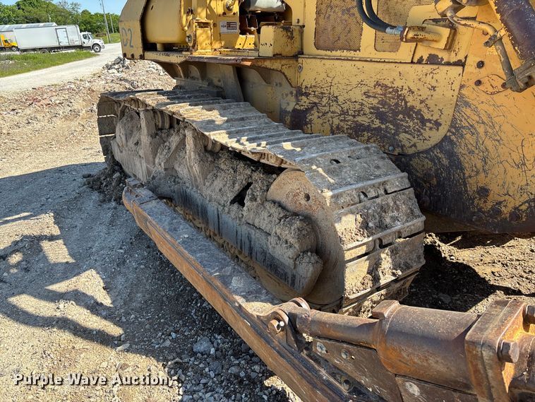 image for item FC5714 1989 Komatsu D53A-17 dozer