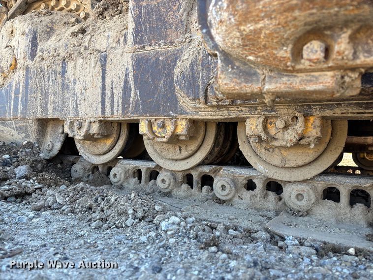 image for item FC5714 1989 Komatsu D53A-17 dozer