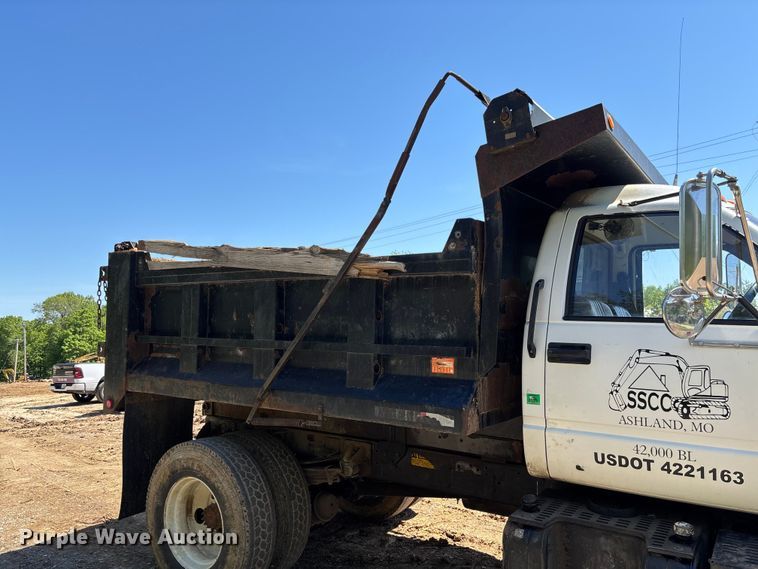 image for item FC5715 1996 Chevrolet C7 dump truck
