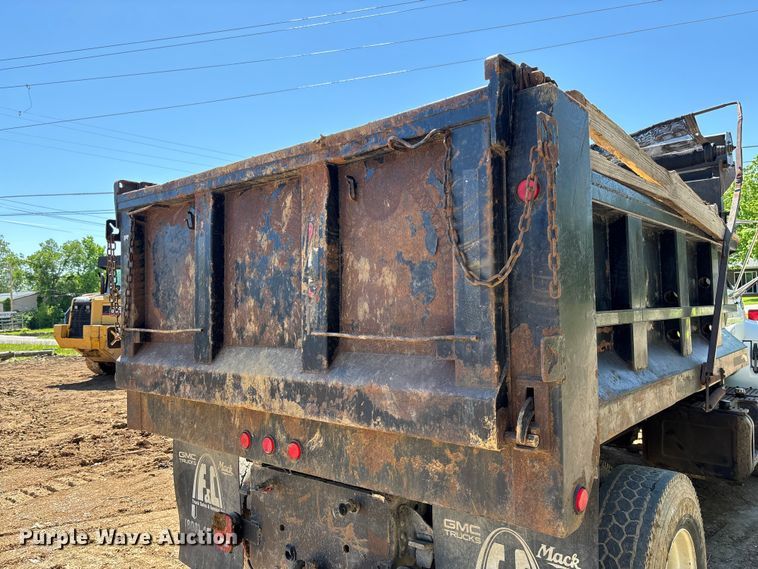 image for item FC5715 1996 Chevrolet C7 dump truck