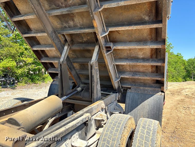 image for item FC5715 1996 Chevrolet C7 dump truck