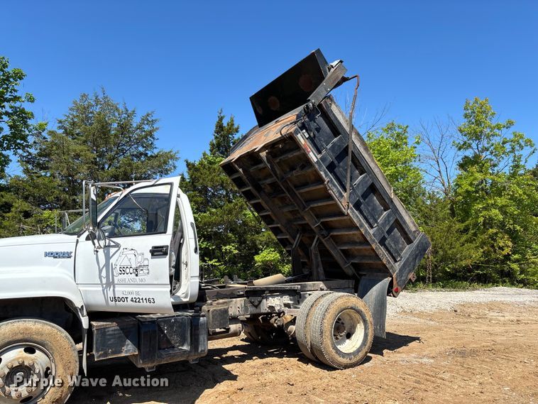 image for item FC5715 1996 Chevrolet C7 dump truck