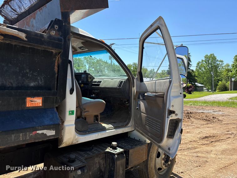 image for item FC5715 1996 Chevrolet C7 dump truck