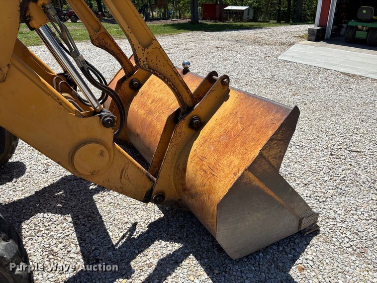 image for item FC5716 1997 Case 580L backhoe