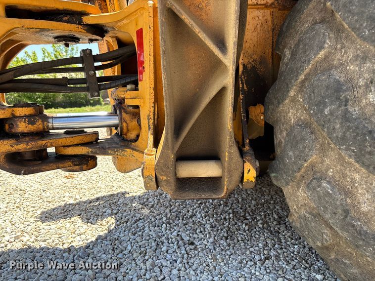 image for item FC5716 1997 Case 580L backhoe