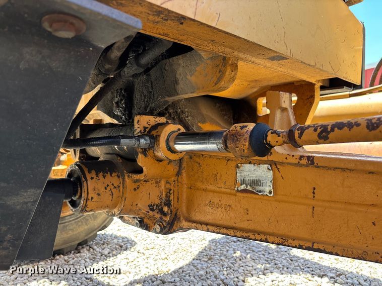 image for item FC5716 1997 Case 580L backhoe