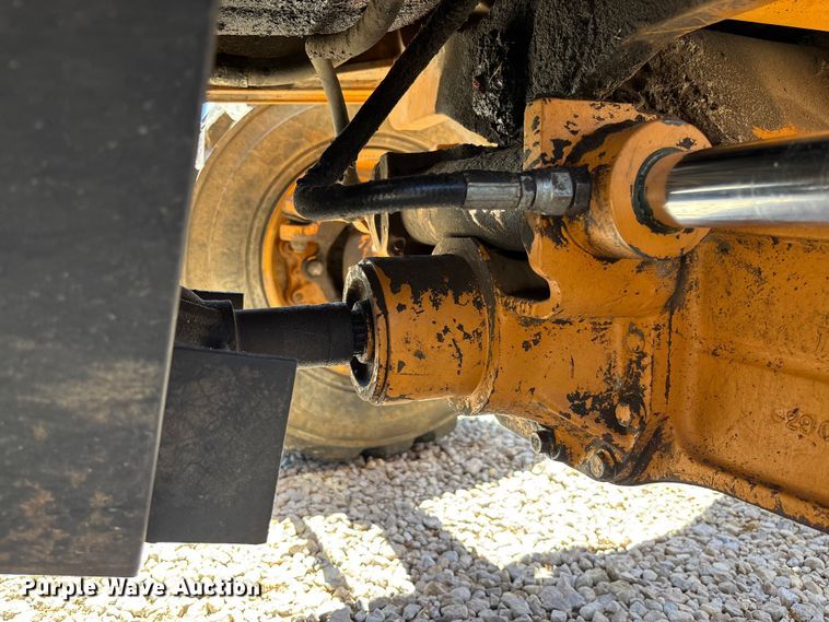 image for item FC5716 1997 Case 580L backhoe