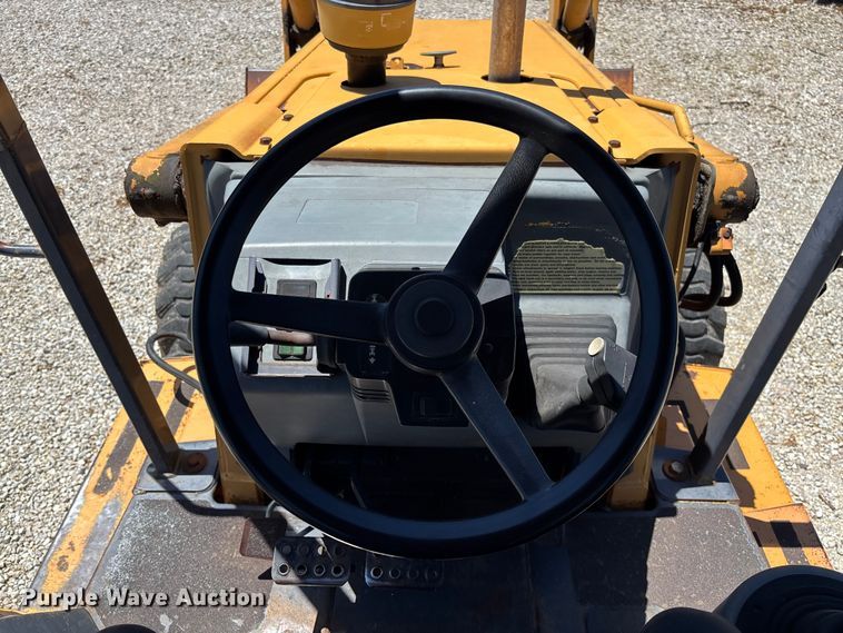 image for item FC5716 1997 Case 580L backhoe