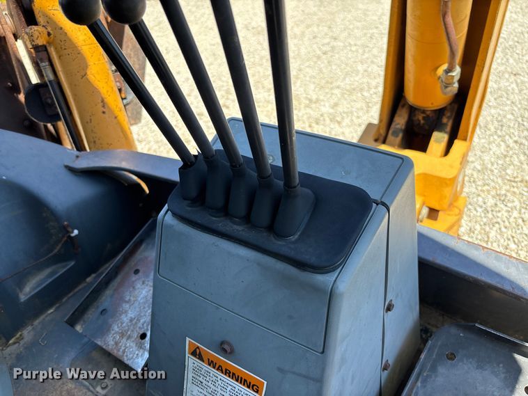 image for item FC5716 1997 Case 580L backhoe