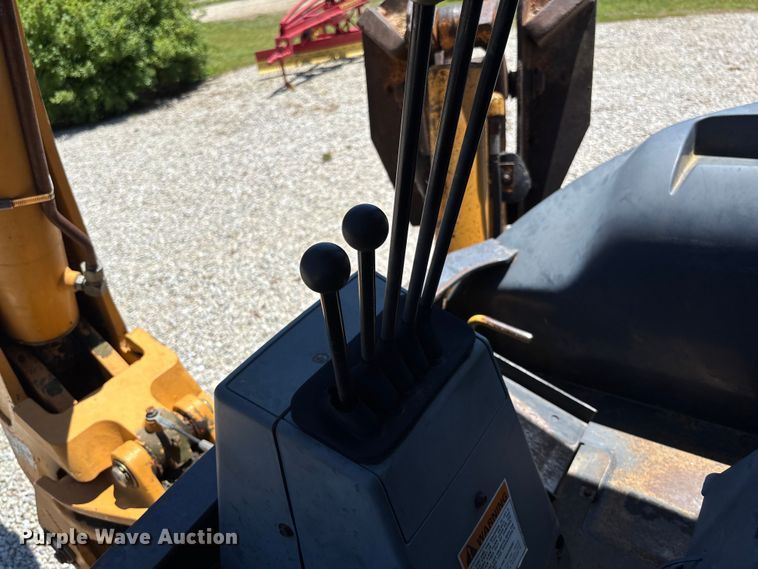image for item FC5716 1997 Case 580L backhoe