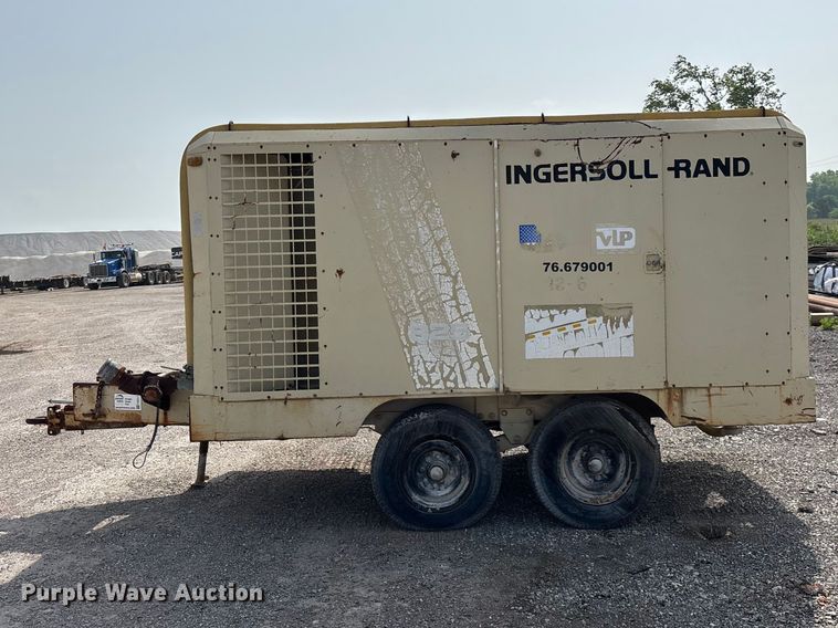 image for item FG0317 Ingersoll Rand 825 air compressor