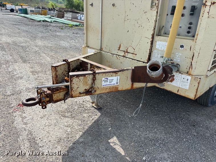 image for item FG0317 Ingersoll Rand 825 air compressor
