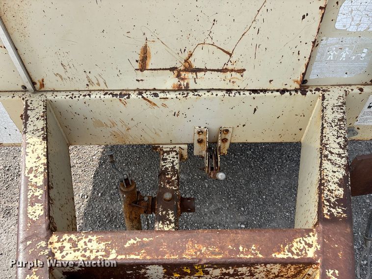 image for item FG0317 Ingersoll Rand 825 air compressor