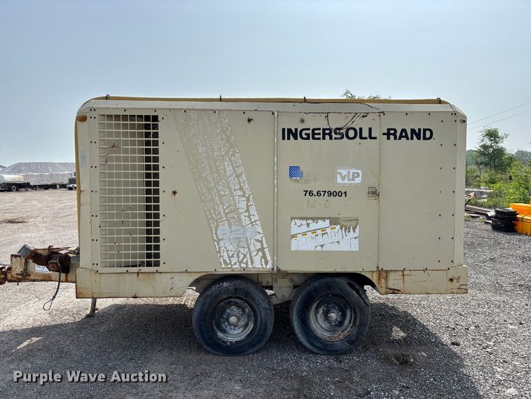 image for item FG0317 Ingersoll Rand 825 air compressor