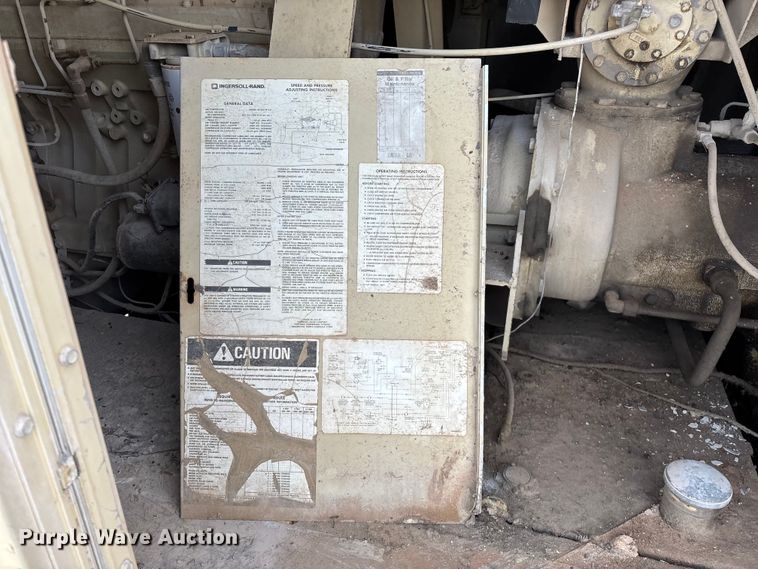image for item FG0317 Ingersoll Rand 825 air compressor