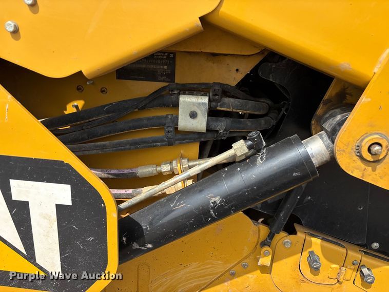 image for item FG0320 2019 Caterpillar 299D2 tracked skid steer loader