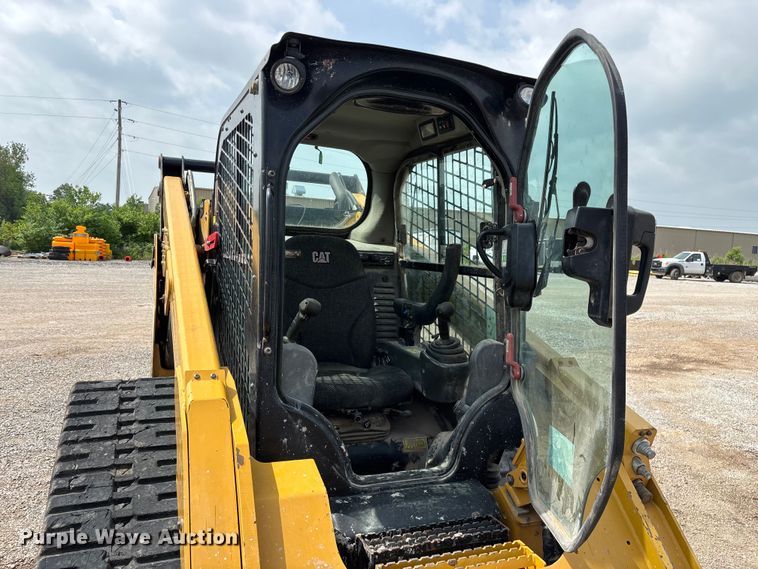 image for item FG0320 2019 Caterpillar 299D2 tracked skid steer loader