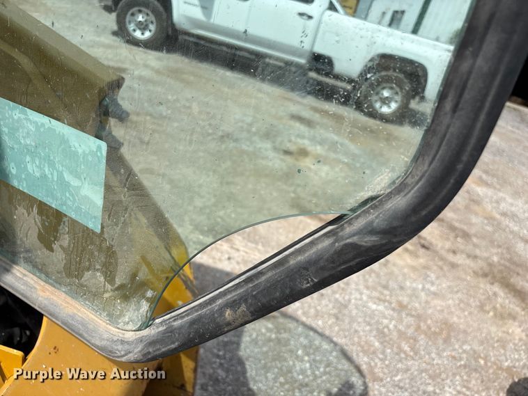 image for item FG0320 2019 Caterpillar 299D2 tracked skid steer loader