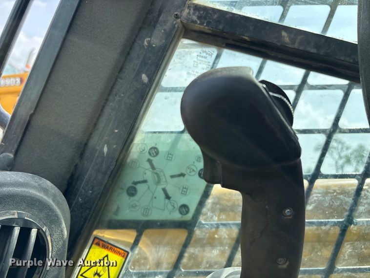 image for item FG0320 2019 Caterpillar 299D2 tracked skid steer loader