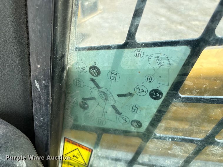 image for item FG0320 2019 Caterpillar 299D2 tracked skid steer loader