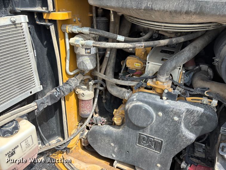 image for item FG0320 2019 Caterpillar 299D2 tracked skid steer loader